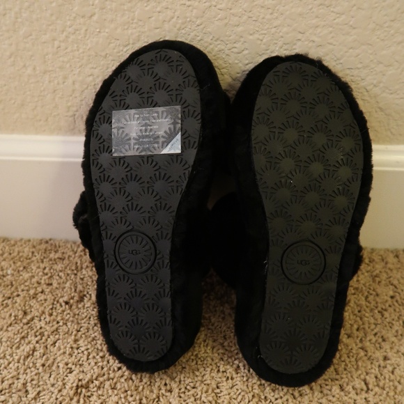 UGG Fuzz Yeah Slide Platform Slipper - Picture 2 of 4